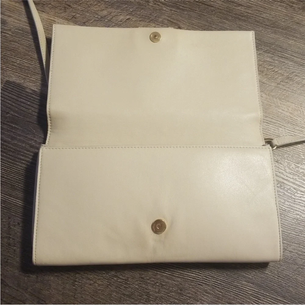Chloé Chloe Gold Bow Cream Leather Clutch or Crossbody Bag